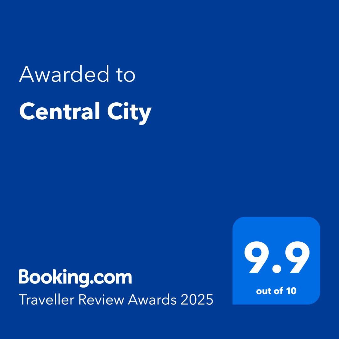 Central City 쿠타이시 외부 사진